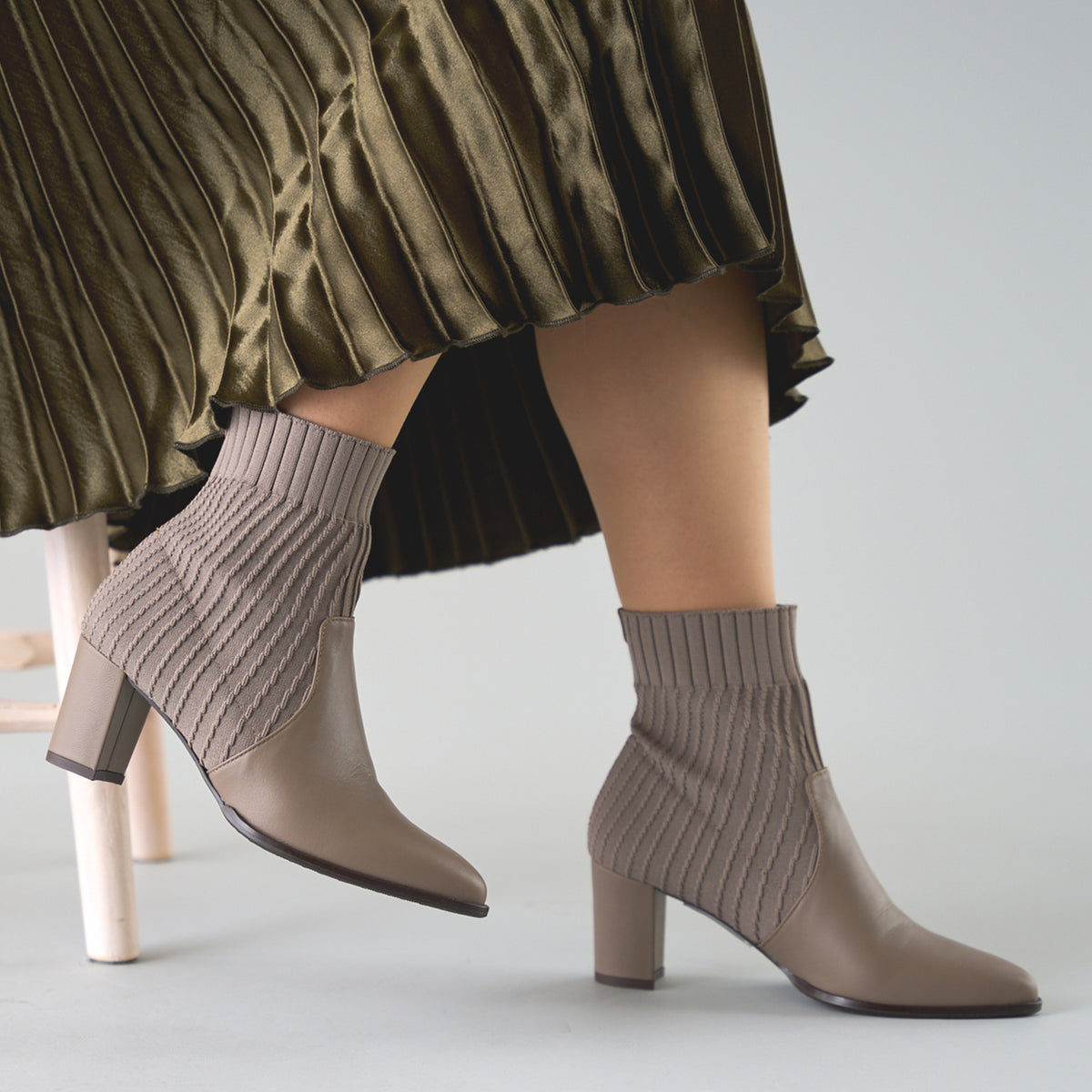 ARABIA Runo 150周年11.5cm フロストベリー　2枚セット 2025/3/12に復刻販売した ARABIA/Runo【Summer Ray】✨ 無事に