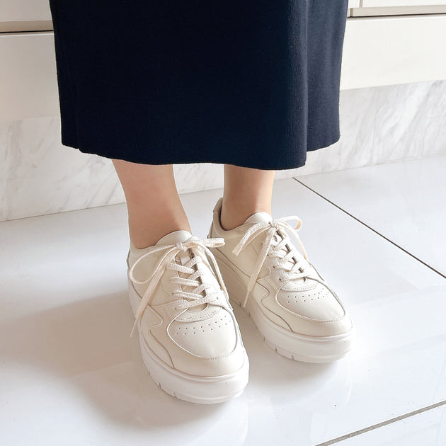 スニーカー – タグ 