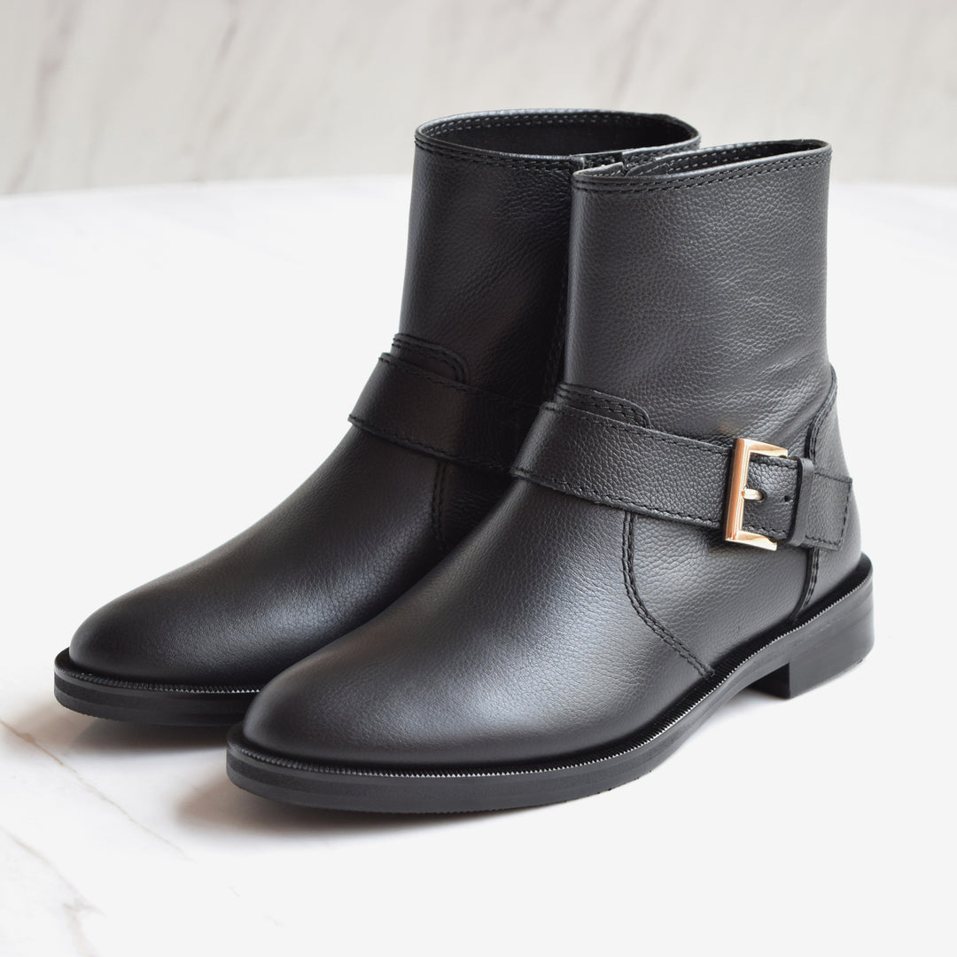 【未使用】OZZON フード付きショートジャケット（黒✕茶） 未使用】OZZON フード付きショートジャケット（黒✕茶）