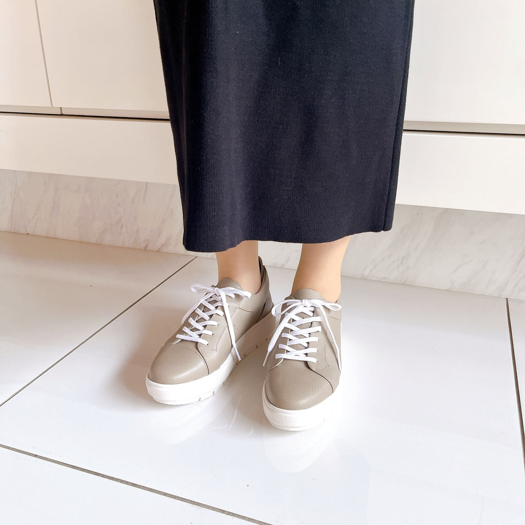 Vue 撥水レザーレースアップスニーカー 【VP81693H】 – EIZO WEB SHOP