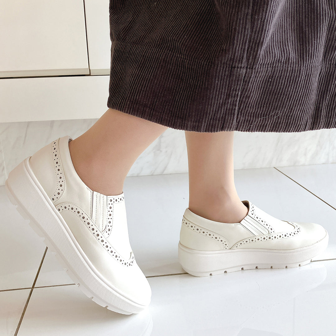 スニーカー – タグ 