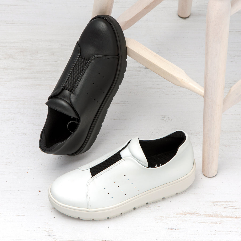 Vue センターゴムスリッポンスニーカー 【VP81551】 – EIZO WEB SHOP